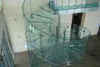 钢化玻璃旋转楼梯